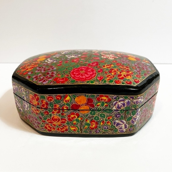Handcrafted Lacquer Kashmir Paper Mache Trinket Box India Floral Velvet Lined - Picture 3 of 14